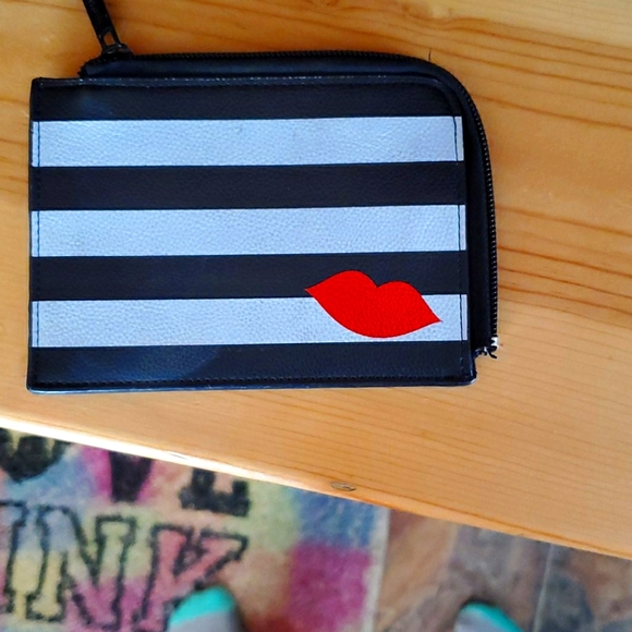 Coin pouch by sephora - Picture 1 of 3